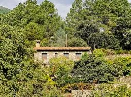 Casa Rural en Candeleda con piscina y un maravilloso jardín