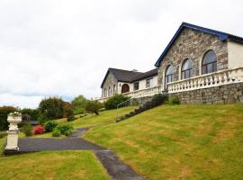 Beautiful House on Wild Atlantic Way - 6 bedrooms，位于肯梅尔的度假屋