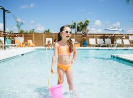 Hotel Indigo Orange Beach - Gulf Shores, an IHG Hotel，位于格尔夫海岸的带泳池的酒店