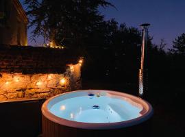 Gîte de charme bain nordique & vieilles pierre classé 3 étoiles Le Prestadou，位于阿尔康巴的舒适型酒店