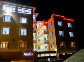 Santorina Home Suites，位于基苏木的酒店