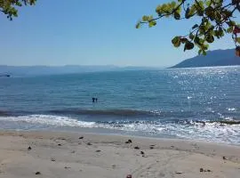 Sobrado para 10 pessoas na Praia- Familiar