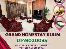 Grand Homestay Kulim 4-Bedroom，位于Lunas的度假短租房