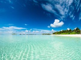 Absolute Beachfront Villas，位于班泰的酒店