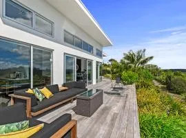 Fairway Views - Kerikeri Holiday Home