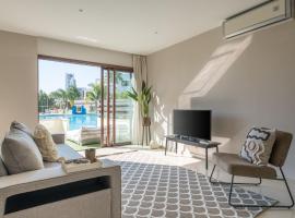 Sanders Aqua Park Resort - Precious 3-Bedroom Holiday Home With Shared Pool，位于利马索尔的酒店