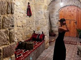 Dana Gate Lodge，位于达纳的酒店