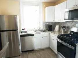 Lincoln Manor - Newly Renovated, 1mile from PHL Airport and Sports Stadiums