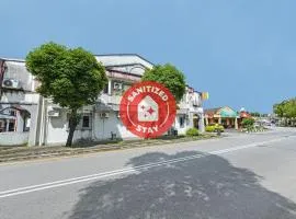 OYO 90324 Muar Station Hotel