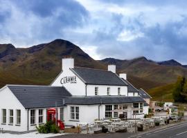 The Cluanie Inn，位于Glenmoriston的宾馆