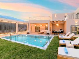 KS Luxury Villas Heated Pools，位于耶奥伊乌波利斯的乡村别墅