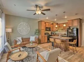 Airy Tallahassee Condo about 5 Mi to Downtown!