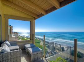 Oceanfront Views, Heated Pool, Hot Tubs, Parking，位于索拉纳海滩的公寓