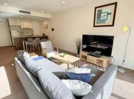 Bright in Braddon! 1 bd 1bth Apt