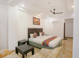 FabExpress Taj Residency，位于新德里西南区的酒店