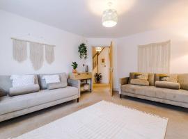 Luxurious Cosy 4BR Home Cheshire，位于Saughall的低价酒店