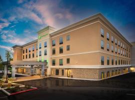 Holiday Inn St Louis - Creve Coeur，位于圣路易斯Spirit of St. Louis - SUS附近的酒店