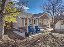 Charming Cheyenne Home about 1 Mi to Downtown!，位于夏延的别墅