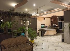 Hotel Centre Point - Tinsukia，位于Tinsukia的酒店