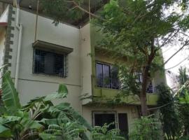 Gulmohar Cottages - Home Stay in Alibag，位于阿利鲍格的酒店