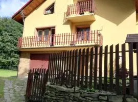 Apartament nad szumiącym potokiem