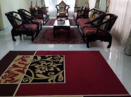 Balqis Homestay Syariah I Pasar Aur Kuning，位于武吉丁宜的酒店