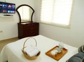 Condominio Charito Suite 2G a 12 Min Malecon 2000