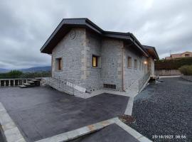 Casa con vistas a la Sierra de Guadarrama，位于瓜达拉马的度假屋