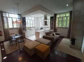 CASA DE PERAIS