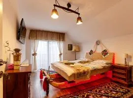 Gradina Lu' Ion "A Home Away From Home"