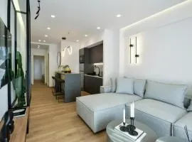 Luxury Downtown Apartment C2