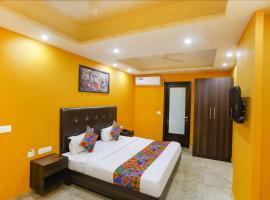 FabExpress Taj Home Stay，位于新德里Dwarka的酒店