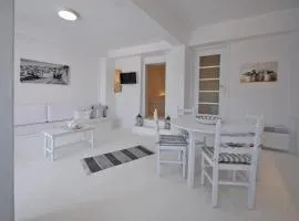 Fully renovated apartment in the heart of Ioulida on the island of Kea