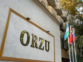ORZU HOTEL，位于纳曼干的酒店