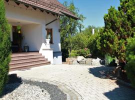 Familienfreundliche FeWo，位于奥芬堡的酒店