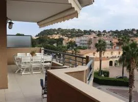 Appartement climatisé avec 2 chambres, terrasse et garage à Cavalaire-sur-Mer - FR-1-100-218