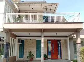 Mutiara Balecatur Guest House