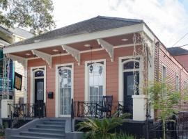 Beautifully updated New Orleans home，位于新奥尔良的公寓