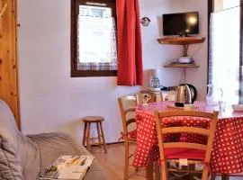 Appartement cosy avec 5 couchages, centre de station Risoul 1850, proche remontées et commerces - FR-1-330-162
