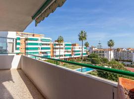 797 Holiday Rentals - Espacioso apartamento para 6 en torremolinos，位于多列毛利诺斯的酒店