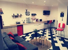 L'immortel gîte vintage avec ou sans spa，位于Cauchy-à-la-Tour的酒店