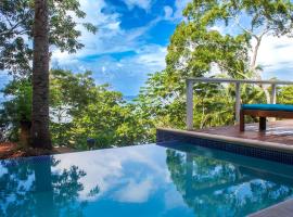 Casa Amaroo - Villa at Luna Beach Roatan，位于罗阿坦的酒店