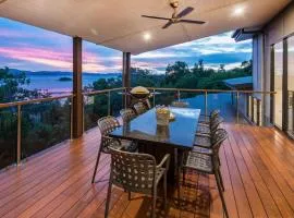 Infinity on Hamilton Island by HIHA