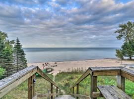 Lakefront Forestville Paradise with Private Beach!，位于Forestville的酒店