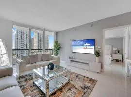 Modern 1 Bed ICON Brickell with Amazing Views