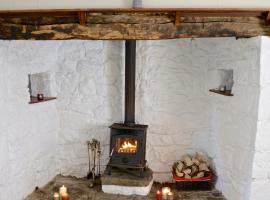 Corderry Farmhouse, idyllic cottage amid 250 acres，位于Stagdale Bridge的酒店