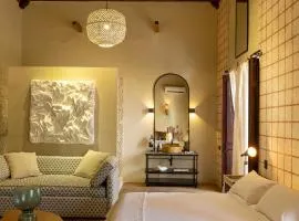 Privado Designer Boutique Hotel