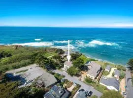 Oceanfront Home Retreat w Breathtaking Views of Fitzgerald Marine Reserve