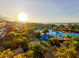 Grand Palladium Sicilia Resort & Spa，位于坎波菲利斯·迪·罗切的豪华酒店