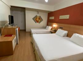 Líber Hotel Nova Serrana - Conforto na Rota da BR-262，位于Nova Serrana的酒店